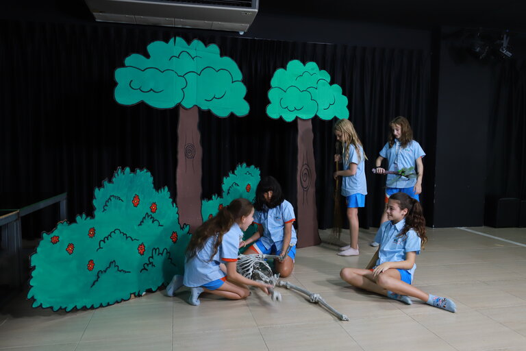 students during school play rehersals