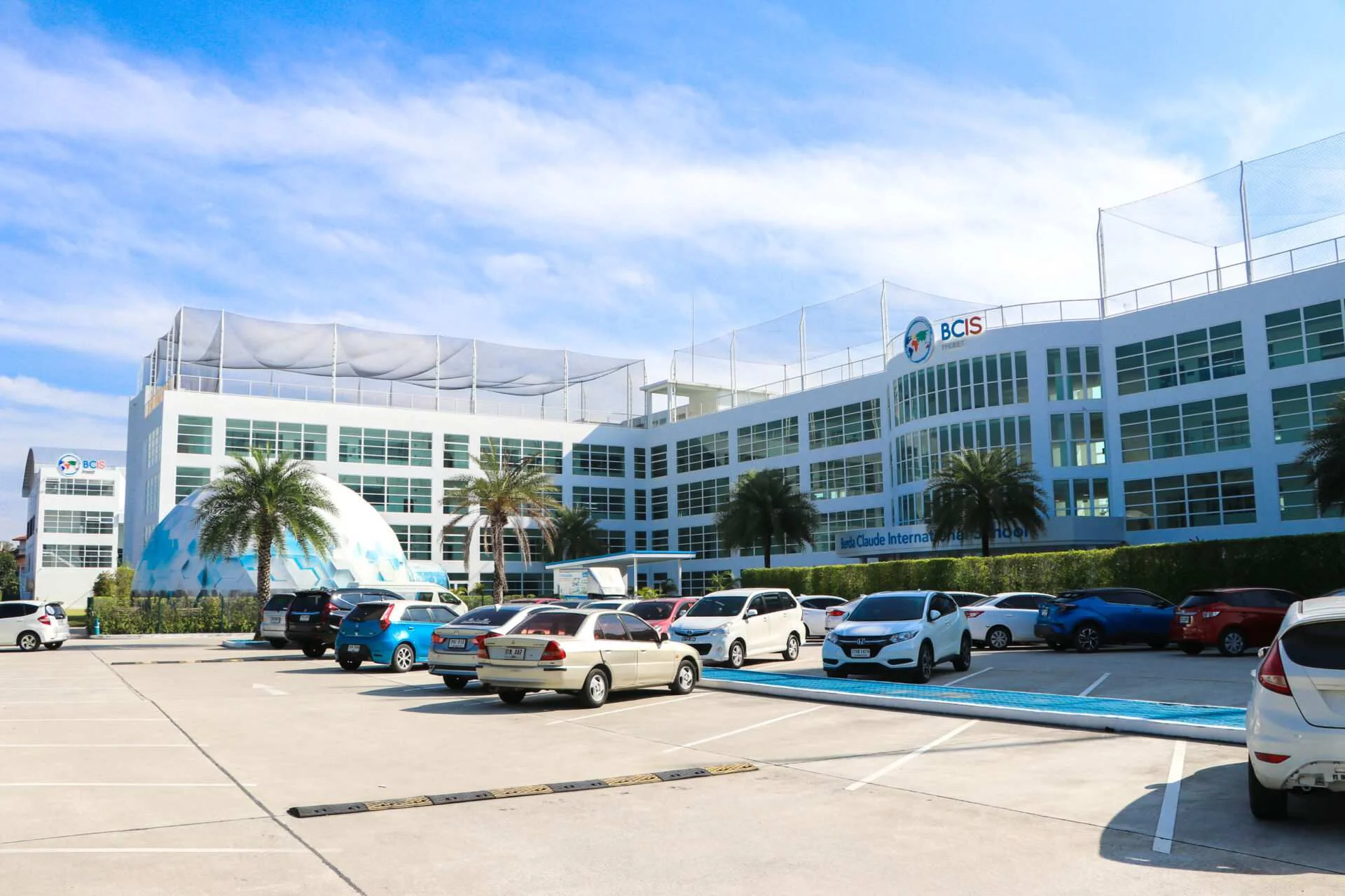 school parking image 