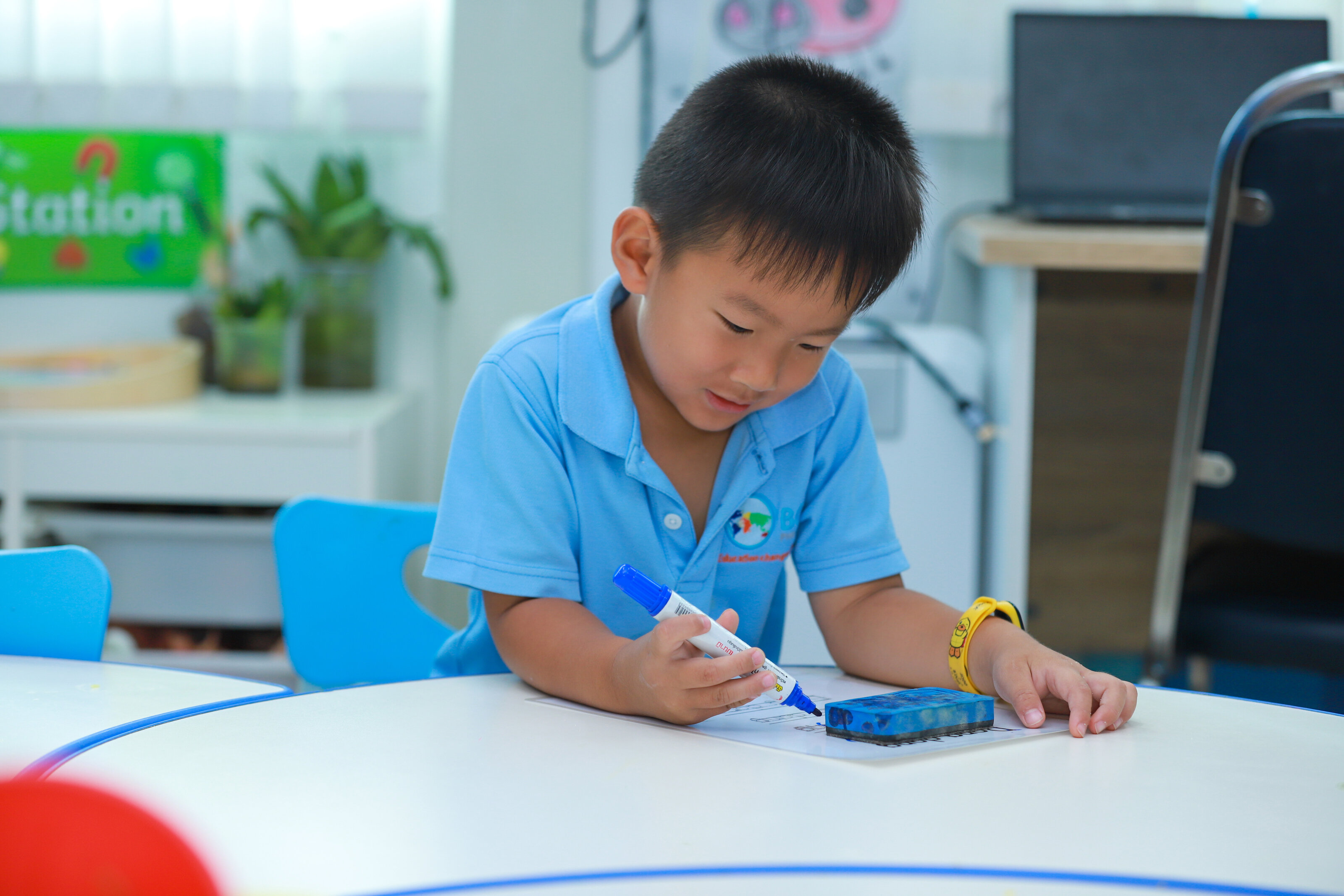 student colouring