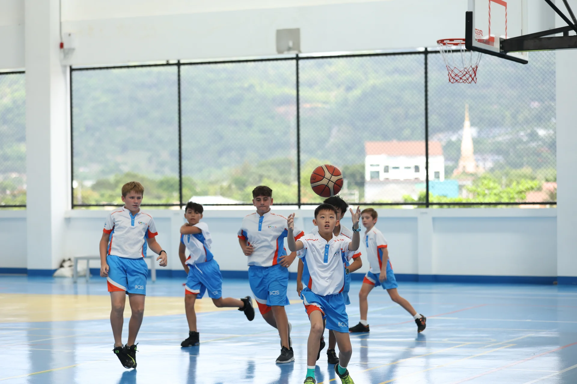 Clubs, sports & opportunities
